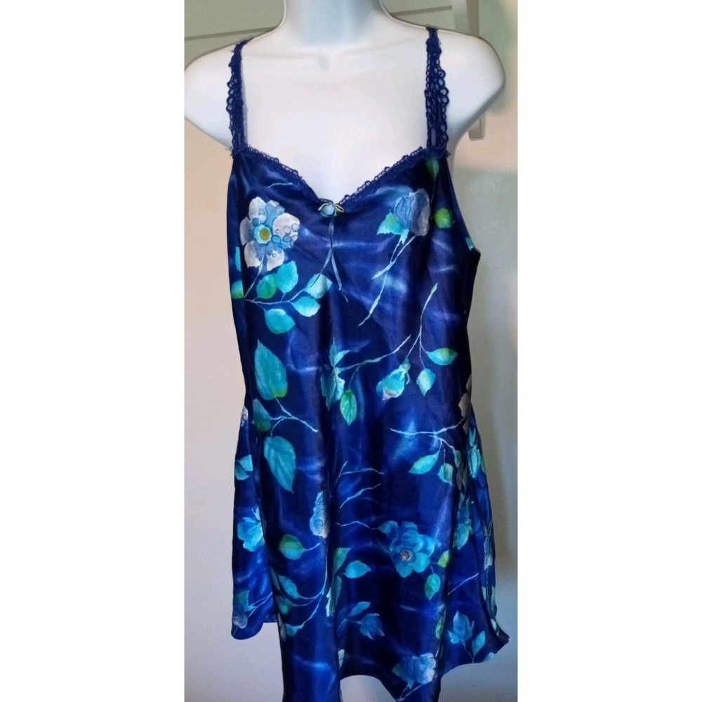 Vintage California Miss Satin Style Nightie/Sleep Shirt Sz M‎ Intimate Sexy Blue